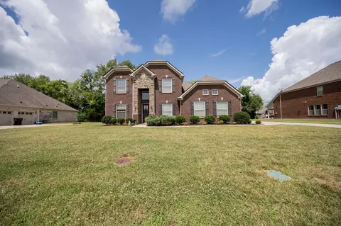812 Topaz Dr, Murfreesboro, TN 37128