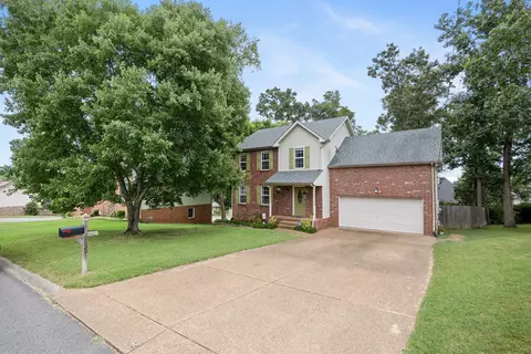 2532 Edinburgh St, Old Hickory, TN 37138