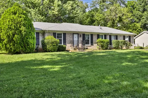 207 Short St, Clarksville, TN 37042