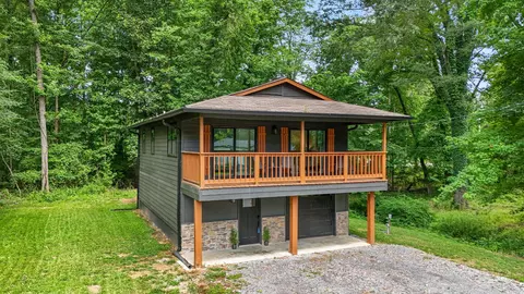 13777 S Tonja Ln, Soddy Daisy, TN 37379