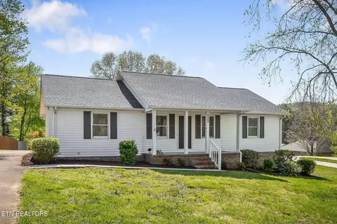 3223 Bayshore Dr, Cookeville, TN 38506