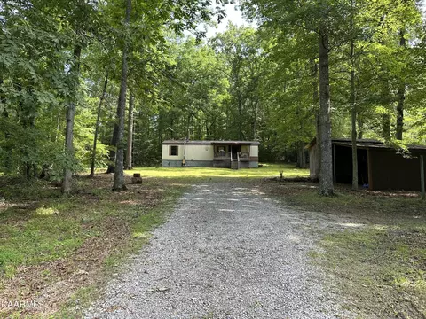 3728 Hanging Limb Highway Hwy, Monterey, TN 38574