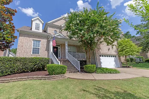 141 Chesapeake Harbor Blvd, Hendersonville, TN 37075