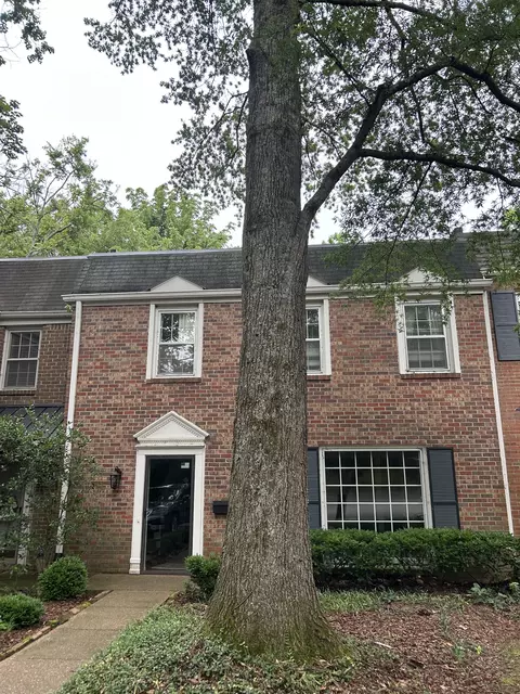 4400 Belmont Park Ter #212, Nashville, TN 37215