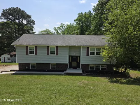 125 Hillside Ct, Clinton, TN 37716
