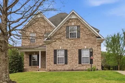 2305 Scout Dr, Rockvale, TN 37153