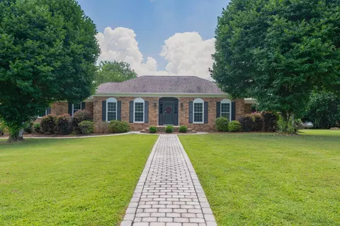 3351 Oak Burr Dr, Chattanooga, TN 37419