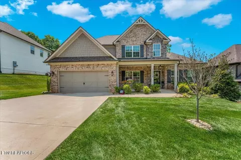 10028 Castleglen Ln, Knoxville, TN 37922