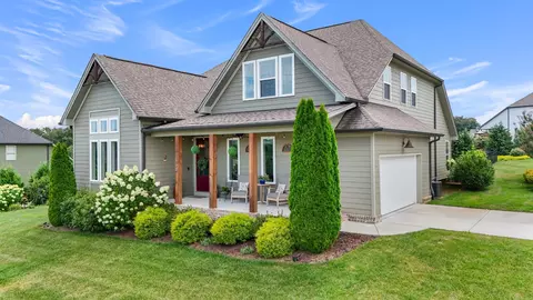 7468 Crowes Nest Dr, Harrison, TN 37341