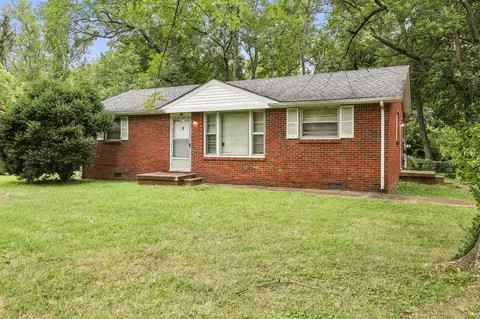 21 Charlemagne Blvd, Clarksville, TN 37042