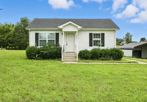 413 Martin Rd, Clarksville, TN 37042