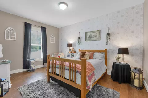 Bedroom - 828 Wills Rd, Dickson, TN 37055 photo 5 of 6