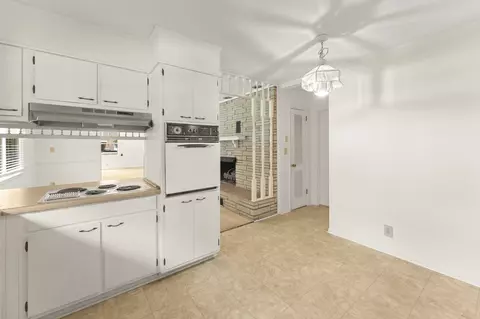 Kitchen - 307 Mary Sharp Dr, Decherd, TN 37324 photo 3 of 3