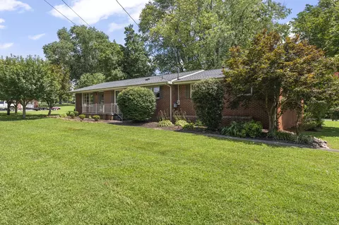 307 Mary Sharp Dr, Decherd, TN 37324