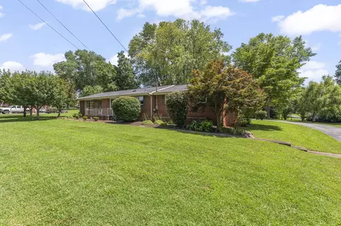 Exterior - 307 Mary Sharp Dr, Decherd, TN 37324 photo 2 of 9