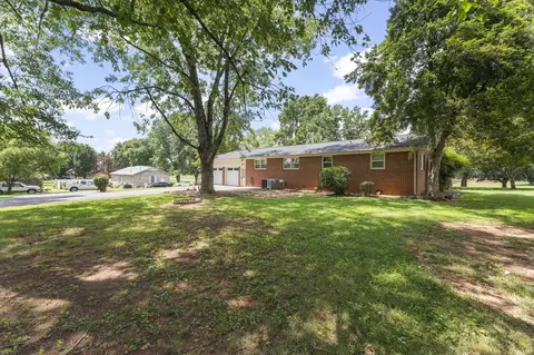 Exterior - 307 Mary Sharp Dr, Decherd, TN 37324 photo 7 of 9