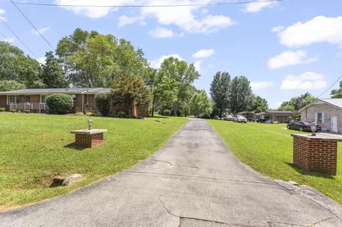 Exterior - 307 Mary Sharp Dr, Decherd, TN 37324 photo 3 of 9