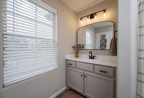 Bath - 5338 Dan Post Way, Murfreesboro, TN 37128 photo 4 of 5
