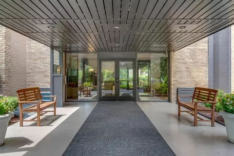 4200 W End Ave #202, Nashville, TN 37205