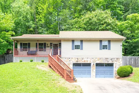 705 Gleason Terrace Ct, Chattanooga, TN 37412