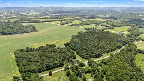 View/Area - 702 John Windrow Rd, Eagleville, TN 37060 photo 4 of 11