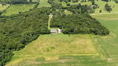 View/Area - 702 John Windrow Rd, Eagleville, TN 37060 photo 2 of 11