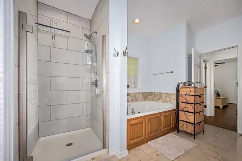Bath - 702 John Windrow Rd, Eagleville, TN 37060 photo 3 of 7