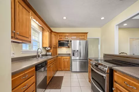 Kitchen - 702 John Windrow Rd, Eagleville, TN 37060 photo 3 of 3