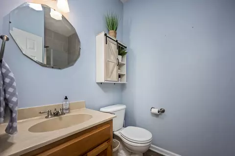 Bath - 702 John Windrow Rd, Eagleville, TN 37060 photo 4 of 7