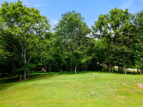 1400 Brook Dr, Columbia, TN 38401