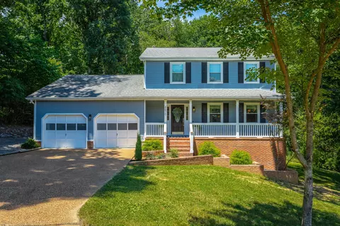 8670 Arbutus Dr, Hixson, TN 37343
