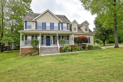 192 English Oaks Dr NE, Cleveland, TN 37323