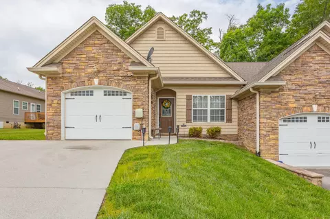 7647 Magnolia Leaf Ln, Chattanooga, TN 37421