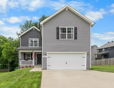 201 Bonnell Dr, Clarksville, TN 37042