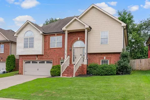 2489 Senseney Dr, Clarksville, TN 37042
