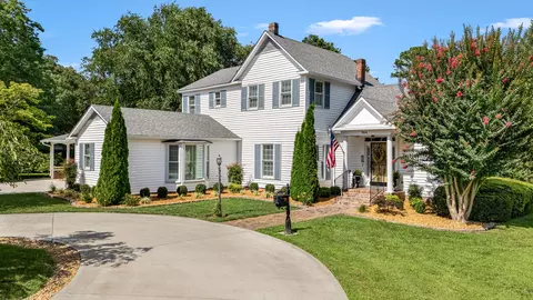 904 Wilson Ave, Tullahoma, TN 37388