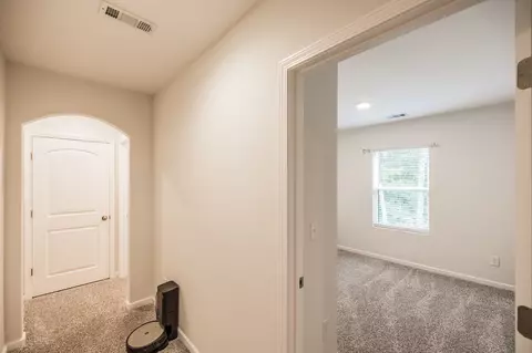 Entry Way - 773 Fox Ridge Dr, Springfield, TN 37172 photo 8 of 10