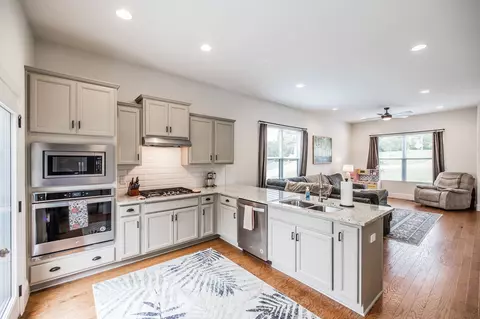 Kitchen - 773 Fox Ridge Dr, Springfield, TN 37172 photo 1 of 5