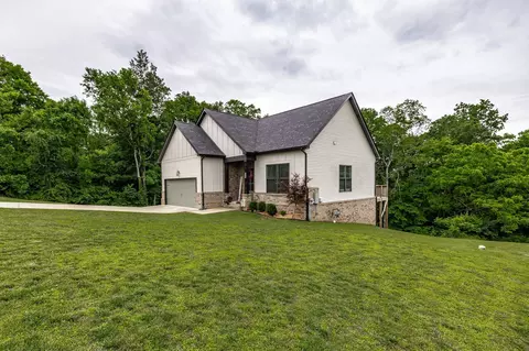 Exterior - 773 Fox Ridge Dr, Springfield, TN 37172 photo 6 of 11