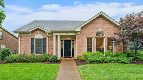 8027 Sunrise Cir, Franklin, TN 37067