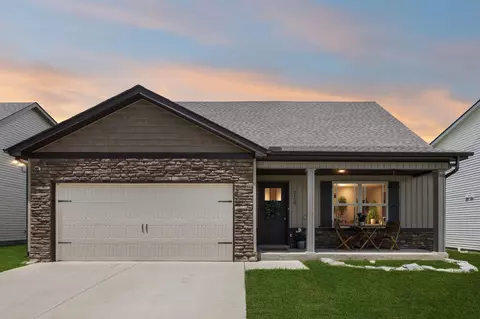 2129 Red Barn Rd, Christiana, TN 37037