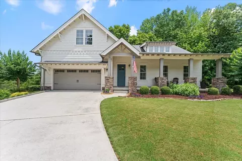 806 Waterthrush Ln, Chattanooga, TN 37419