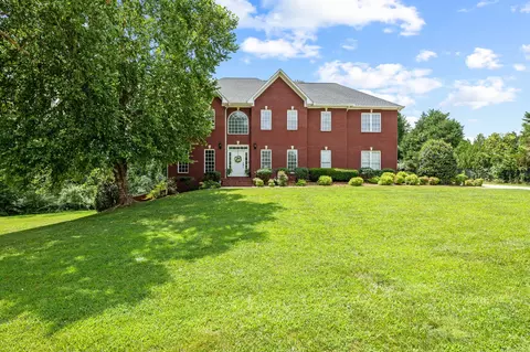 992 Stonebridge Cir, Cookeville, TN 38501