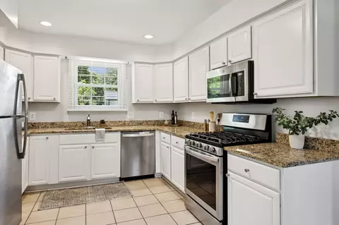 Kitchen - 302 Patrick Ave, Franklin, TN 37064 photo 3 of 4