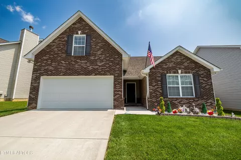 826 Donahue Ln, Knoxville, TN 37920