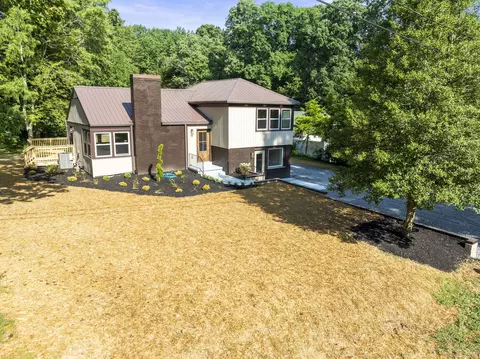 939 Mckellar Dr, Tullahoma, TN 37388