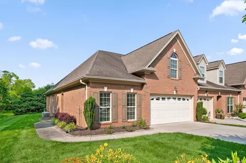 936 Lenox Cove Pl, Hixson, TN 37343