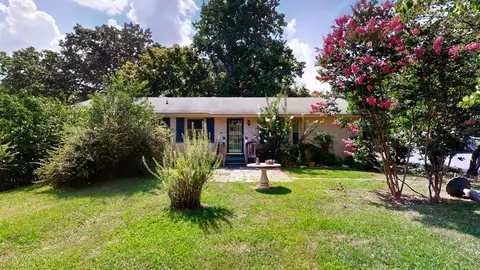 1016 Cunniff Rd, Ashland City, TN 37015