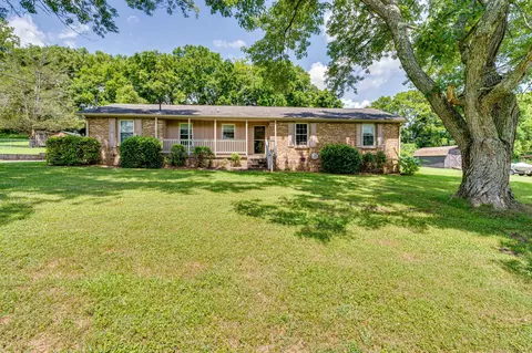 2003 Julie Dr, Mount Juliet, TN 37122