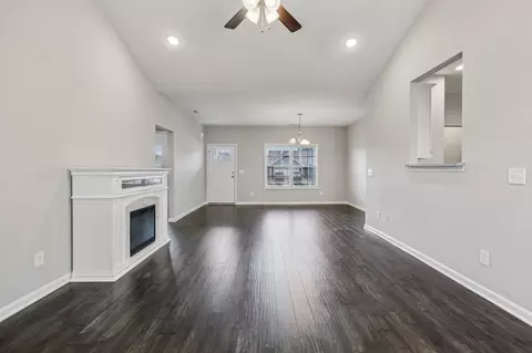 Living - 722 Mitscher Dr, Spring Hill, TN 37174 photo 6 of 7